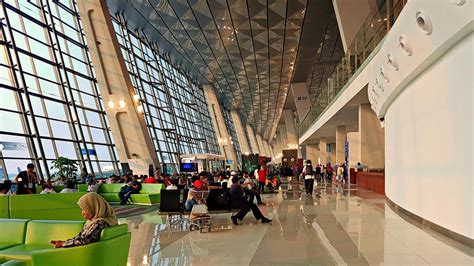 jakarta international airport terminal 3